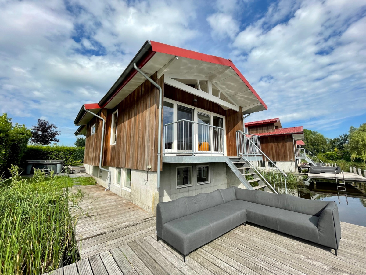 Goudplevier Bubbelbad 10+2 Personen